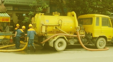 Hút hầm cầu công ty, khu công nghiệp trọn gói gọi ngay Hút hầm cầu công ty, khu công nghiệp trọn gói gọi ngay